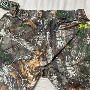 Under Armour Realtree Camouflage pants